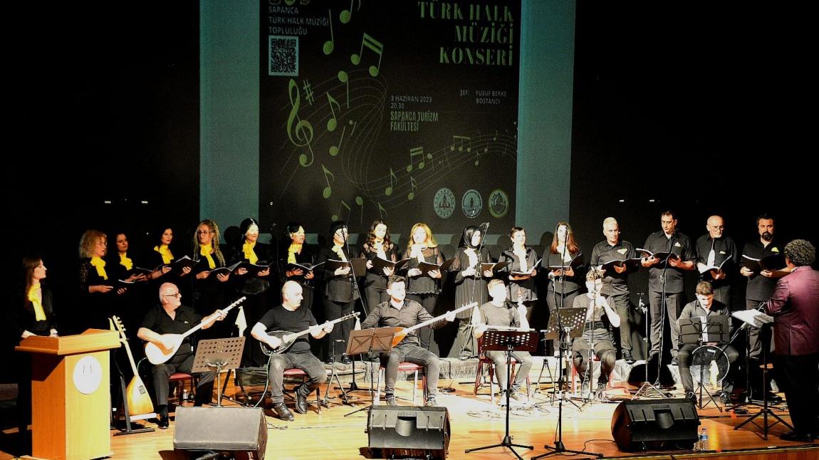 Türk Halk Müziği Korosu konseri